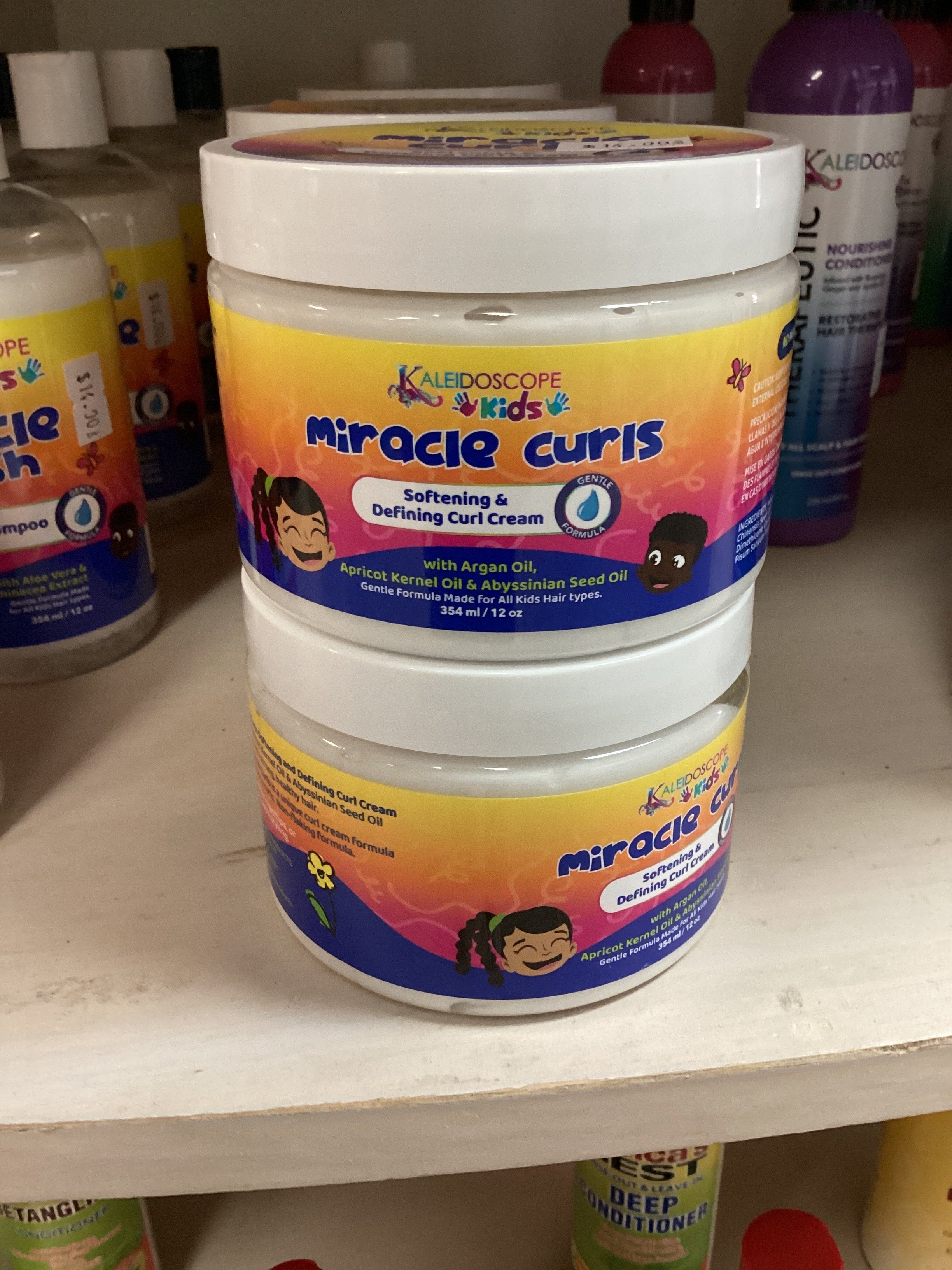 Kaleidoscope miracle curls defining curl cream